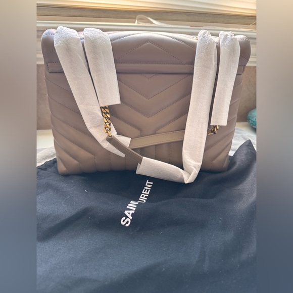 YSL Loulou Medium Bag - Picture 2 of 8